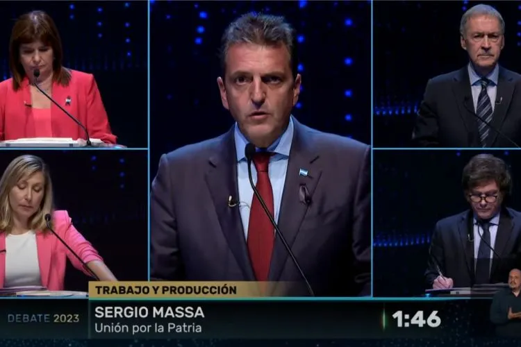 Sergio-Massa-en-el-centro-debate