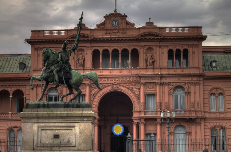 CASA ROSADA