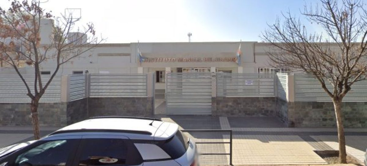 escuela-manuel-belgrano-e1693227191966-1200x545_c