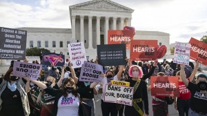 La Corte Suprema de EE.UU. anula el derecho al aborto
